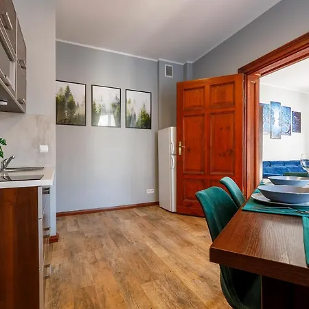 Chopin Park Apartment