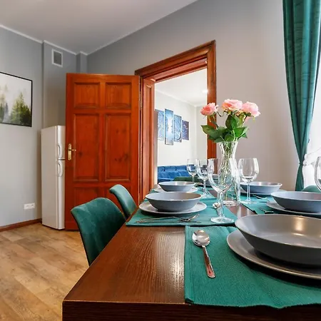 Chopin Park Apartment *